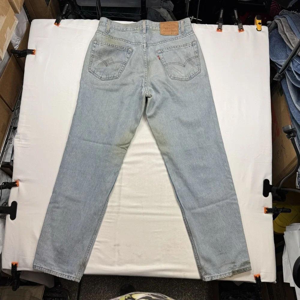 Vintage Levi's 550 Jeans Men's fit 34x32 Blue Y2K‎  Heavily Stained Out Whisker